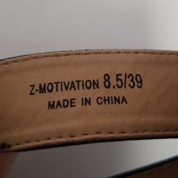 Black Faux Leather Strappy Criss Cross Wedges - Picture 7 of 7